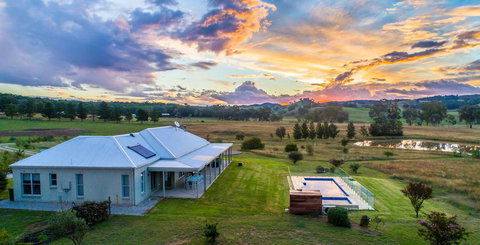 Abingdon House - Australian Directory 0