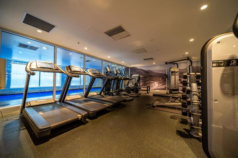 Above The Square On Hindmarsh-Pool - Gym - Carpark - Australian Directory 2