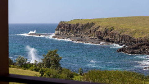 Absolute Oceanfront Cottage - Australian Directory 1