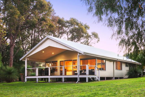 Acacia Chalets Margaret River - Australian Directory 0