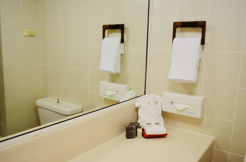 Acacia Court Hotel - Australian Directory 3
