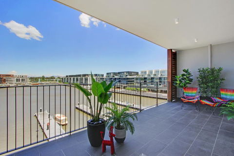 Accommodate Canberra - The Pier - Australian Directory 1