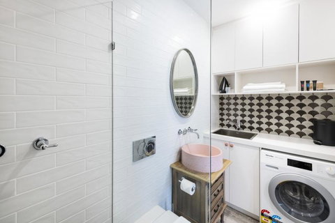 Accommodate Canberra - Warehouse - Australian Directory 1