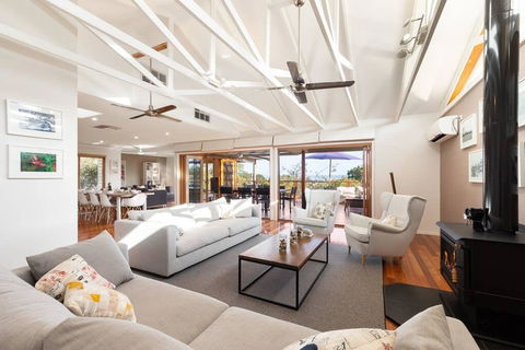 Acqua Vista - Water View, Fireplace, Walk To Beach - Australian Directory 0