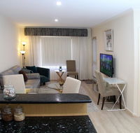 ADELAIDE CBD APARTMENT - 3BR 2BATH  CARPARK - Australian Directory