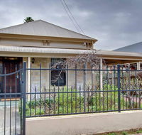 Adelaide close CBD Large Private Studio Apartment in St Peters - Australian Directory