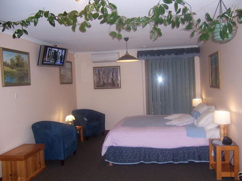 Adelaide Hills B&B Accommodation - Australian Directory 3