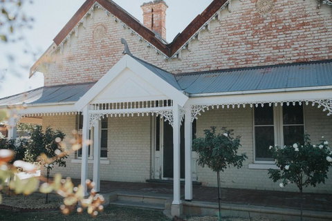 Dubuque Bed And Breakfast - Australian Directory 1