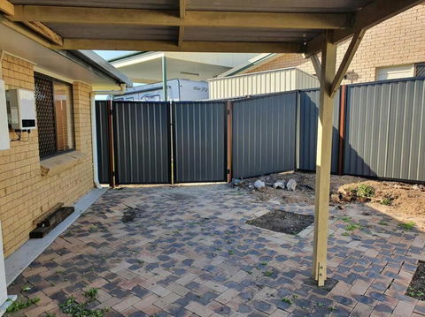 Duncannon - Durack Large Family Home Pets - Australian Directory 1