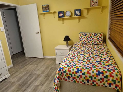 Duncannon - Durack Large Family Home Pets - Australian Directory 4