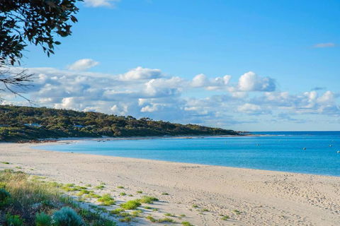 Eagle Bay Summerhaus - Australian Directory 1