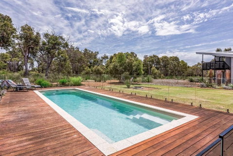 Eagle Rise Plus Studio - Australian Directory 4