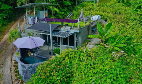 Earthship Daintree - Australian Directory 2