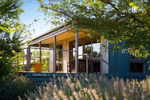 Eastern View Studio - Australian Directory 0