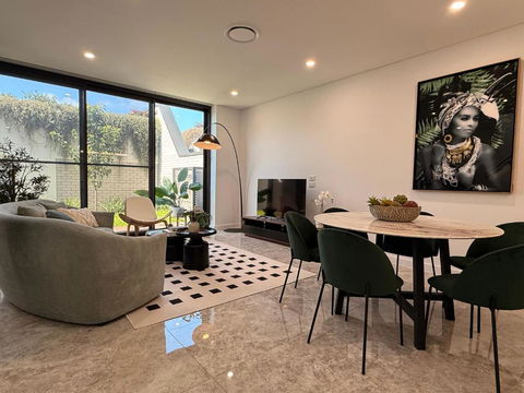 Eastgardens 4Bed 3Bath Brand New Townhouse 2 Car - Australian Directory 0
