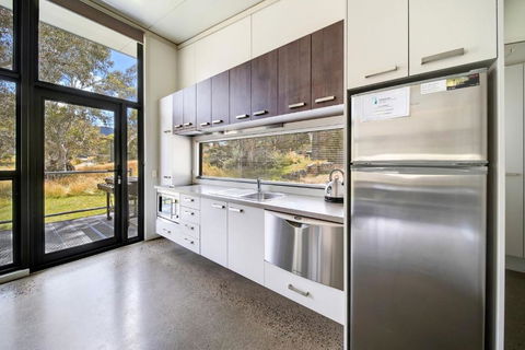 Ecocrackenback 14 Sustainable Chalet Close To The Slopes - Australian Directory 4