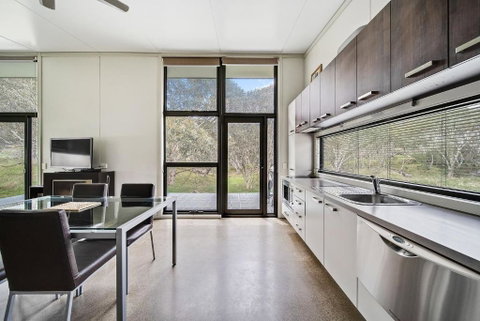 Ecocrackenback 2 Sustainable Chalet Close To The Slopes - Australian Directory 3