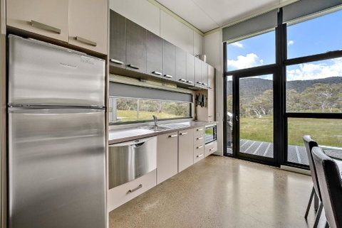 Ecocrackenback 7 Sustainable Chalet Close To The Slopes - Australian Directory 4