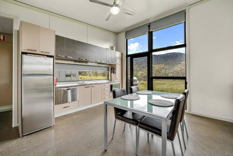 Ecocrackenback 7 Sustainable Chalet Close To The Slopes - Australian Directory 2