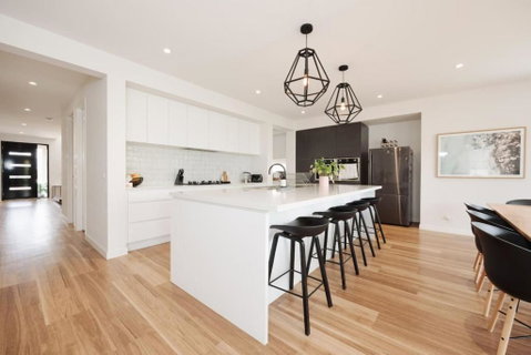 EDEN Spacious Torquay Family Escape - Australian Directory 4