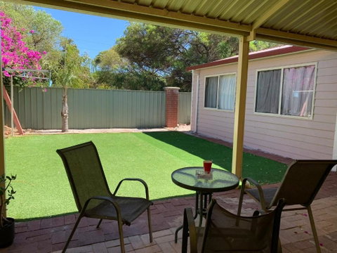 Double Room Share Bathroom And Kitchen - Australian Directory 2