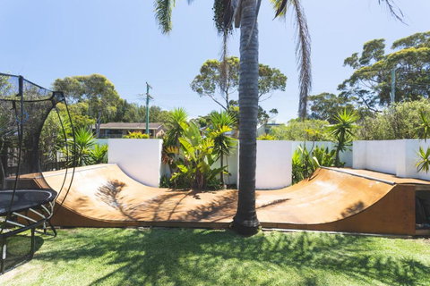 Eight Mitchell - Australian Directory 2