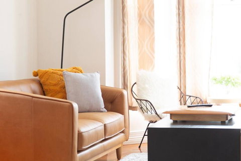 Eileen - Australian Directory 0