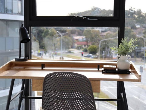 Elegant 1-Bed With Outstanding Building Amenities - Australian Directory 1