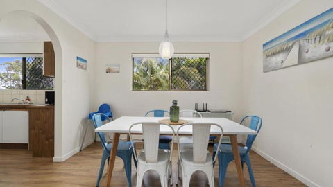 Elegant Beachside Gem - Australian Directory 4