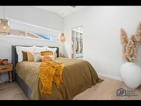 Elegant Beachside Retreat With Luxurious Amenities - Australian Directory 2