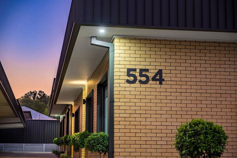 Elegant Escape On Thompson - Australian Directory 4
