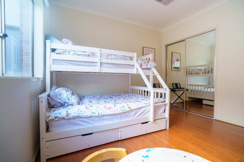 Elegant Family Retreat With Home Office - Australian Directory 4