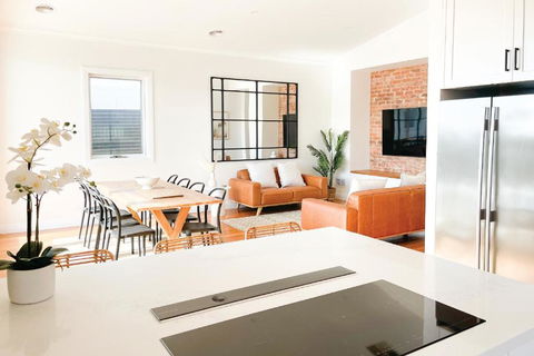 Elegant House Near Health Hub - Australian Directory 0