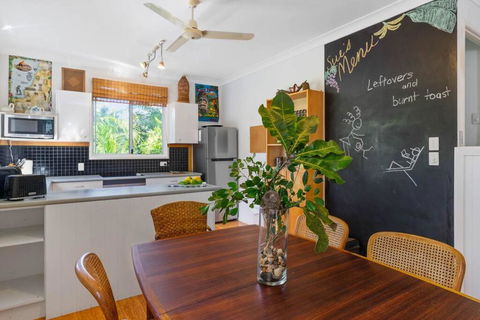 Enchanted Garden Cottage With Bikes And Air Con - Australian Directory 2