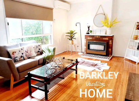 Entire 3 Bedroom Doveton House, No Sharing - Australian Directory 0