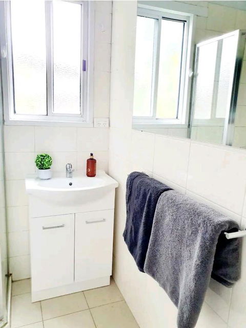 Entire 3 Bedroom Doveton House, No Sharing - Australian Directory 4