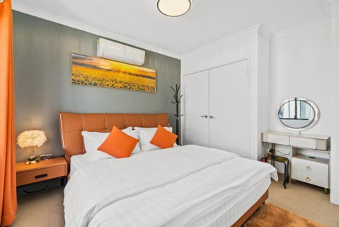 Equitice Autumn Moonlight Villa - Australian Directory 4