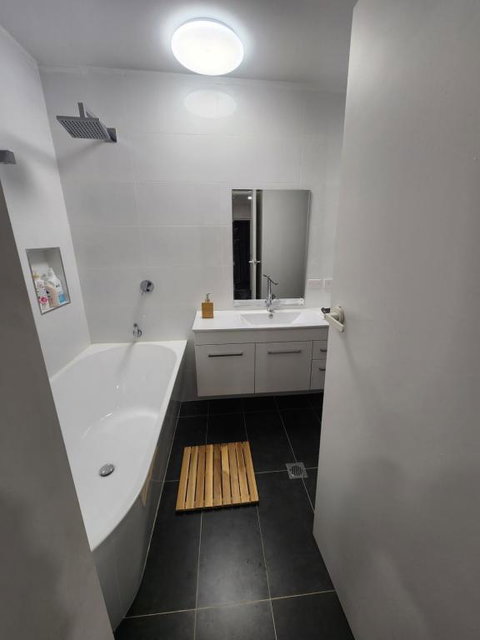 Entire Studio Apartment - Self Check-in - Australian Directory 2