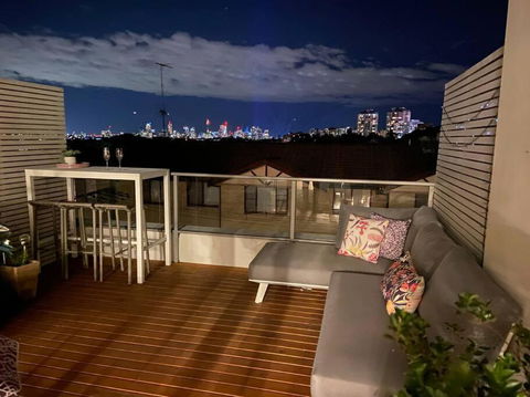 Fab Penthouse Near Bondi / Bronte, Shops & Bars - Australian Directory 4