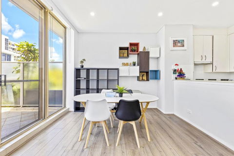Fabulous 2B Apt Waterloo - Australian Directory 4