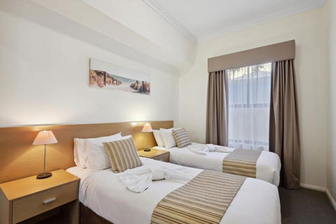 Fabulous Apt In Northbridge With Pool & WiFi - Australian Directory 3