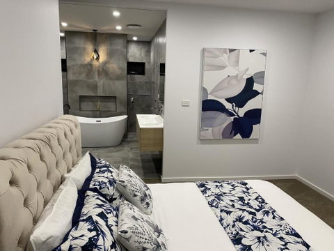 Fairy Meadow Beach House - Australian Directory 2