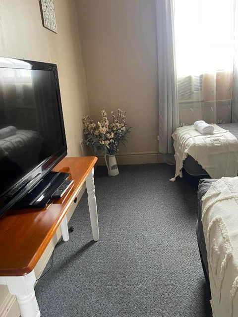 FEDERAL HOTEL QUIRINDi - Australian Directory 4