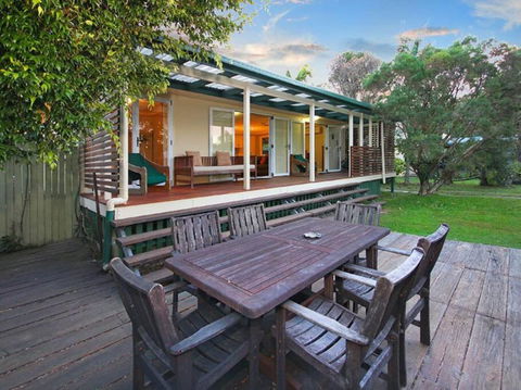 FINLIA AT FLINDERS - Australian Directory 0