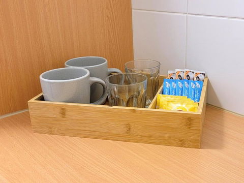 Flag Motor Lodge - Australian Directory 4