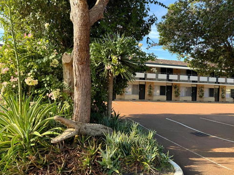 Flag Motor Lodge - Australian Directory 2