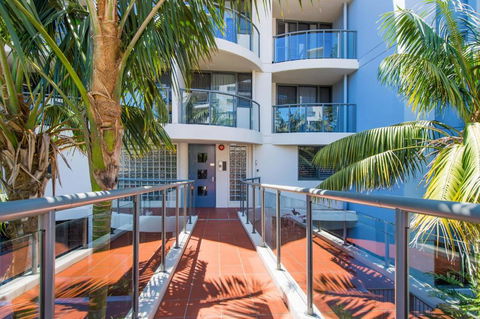 Flightdeck 203 5-7 Clarence Street PM - Australian Directory 3