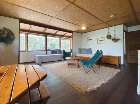 FLINDERS BEACHHOUSE - Australian Directory 4