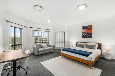 Flinders Escape - Grand Family Getaway By The Coast - Australian Directory 3