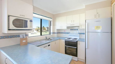 Flinders Lodge - Australian Directory 3
